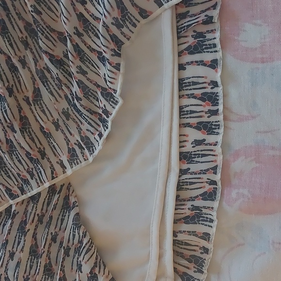 G H BASS & CO NWT women's size 12 flowy lined left side zipper giraffe pattern. - Picture 7 of 7